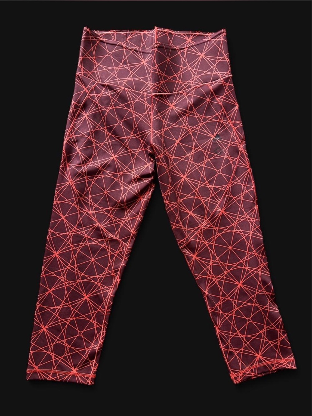 Adidas maroon and red geometric print Capri climalite compression leggings
